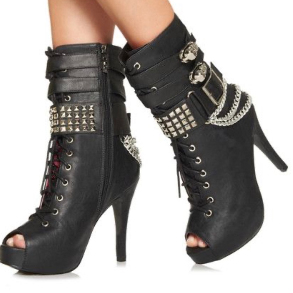 Abbey Dawn x Just Fab Avril Lavigne MFP boot